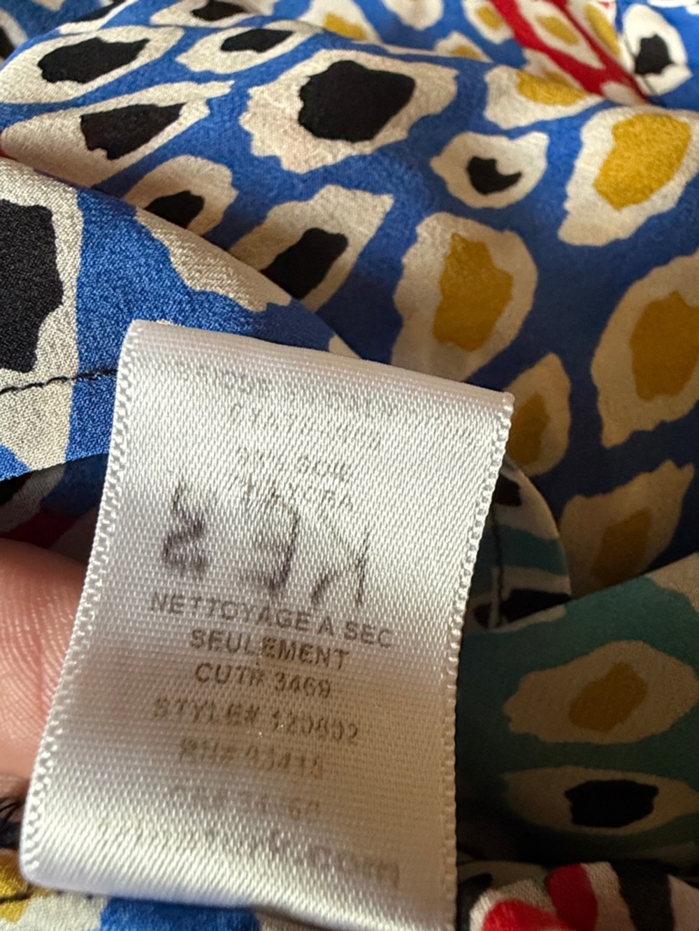 Colorful Multi-Spot Button-Up Blouse - Picture 4 of 4